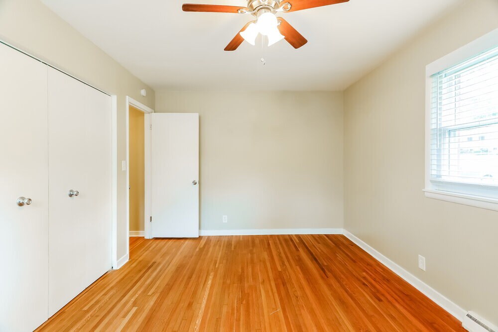 Building Photo - 1108 Sherwood Forest Dr