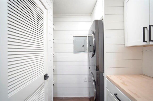 Building Photo - 5304 Bay Club Cir