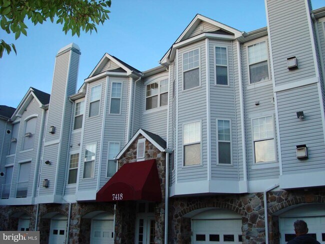 Building Photo - 7418 Hindon Cir