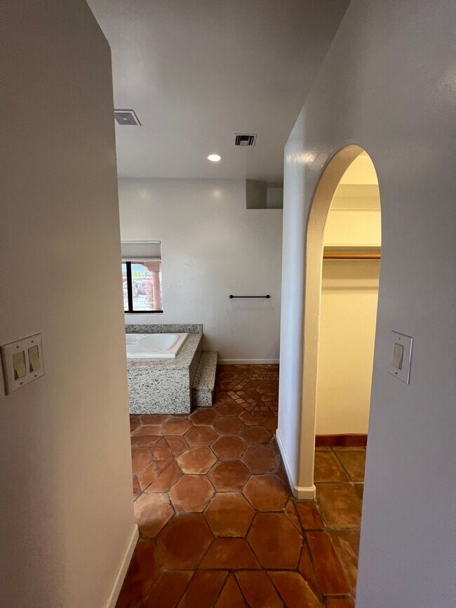 Building Photo - UNIQUE HOME ON ACREAGE!