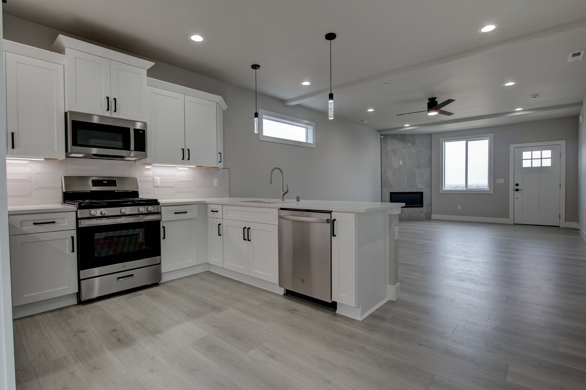 Building Photo - 806 Rio Vis Lp