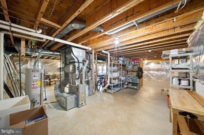 Building Photo - 5667 Lonesome Dove Ct