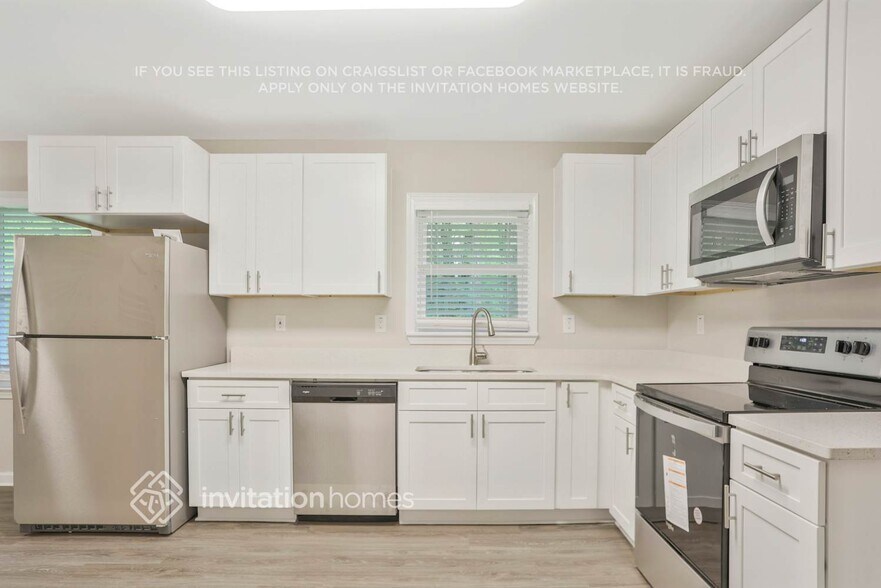 Building Photo - 3007 Lavista Ct