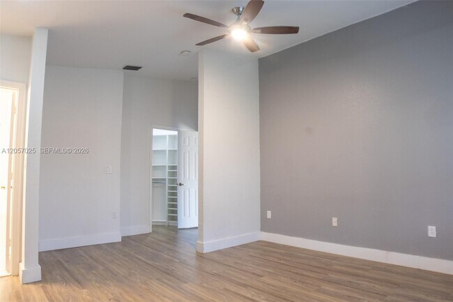 Building Photo - 16410 Sapphire Bend