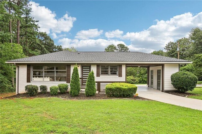 Building Photo - 3731 N Druid Hills Rd