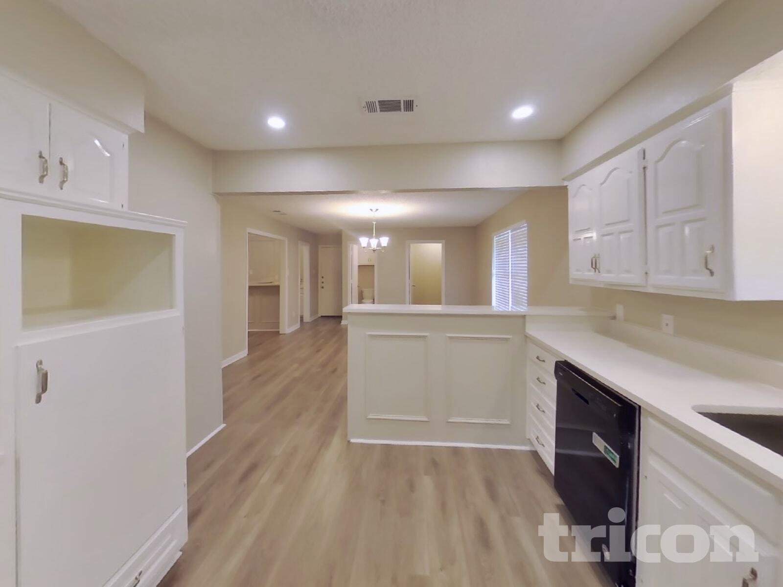 Building Photo - 2001 Libby Ln