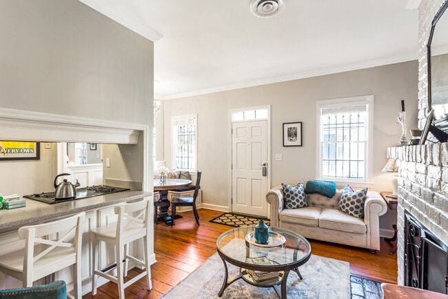 Building Photo - 545 E Congress St