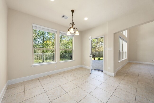 Building Photo - 5822 Crawford Hill Ln