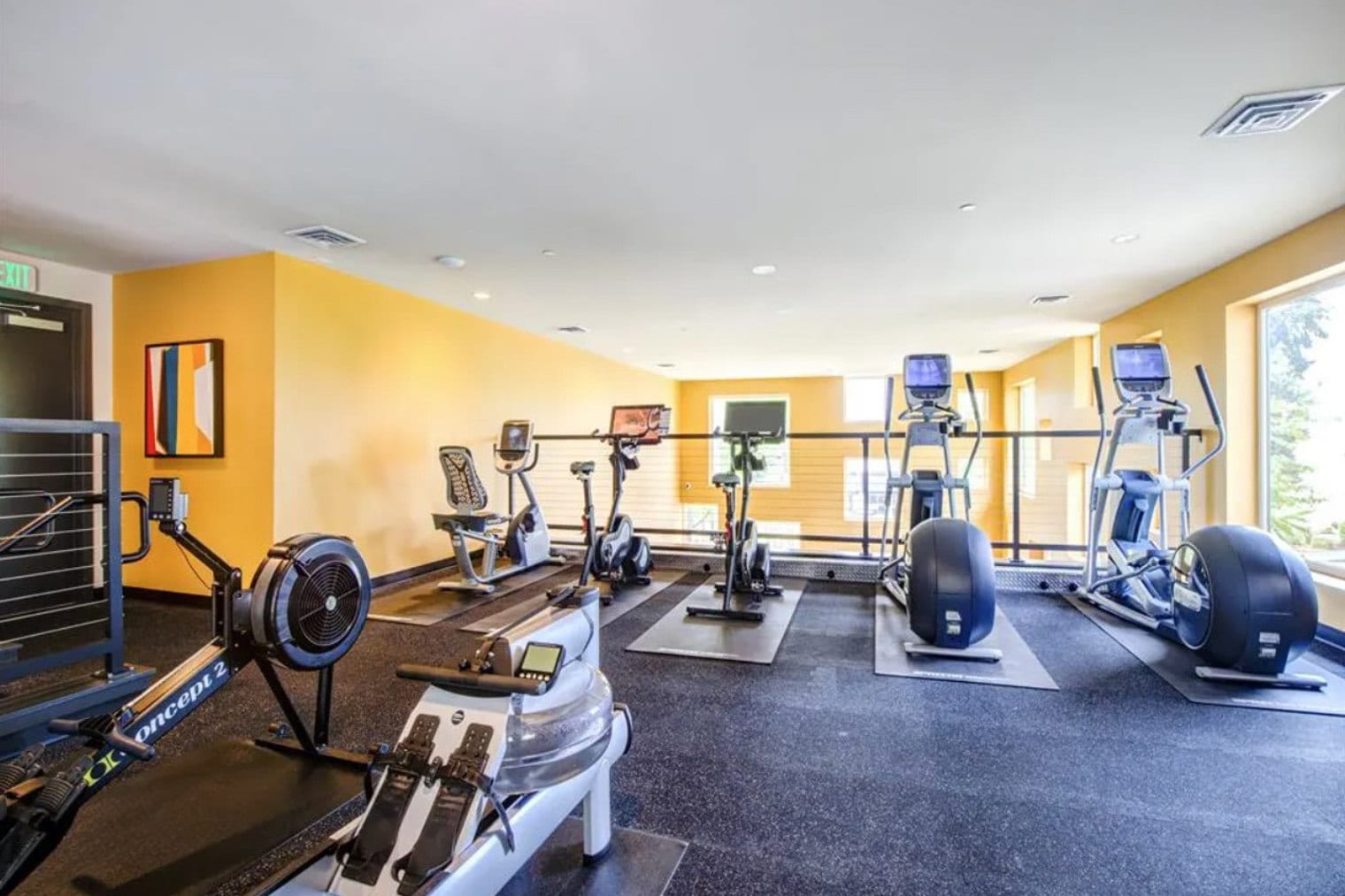 Building Photo - 15566 NE 22 Pl