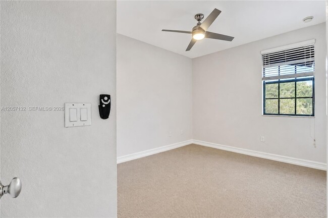 Building Photo - 13005 Riverwalk Cir N