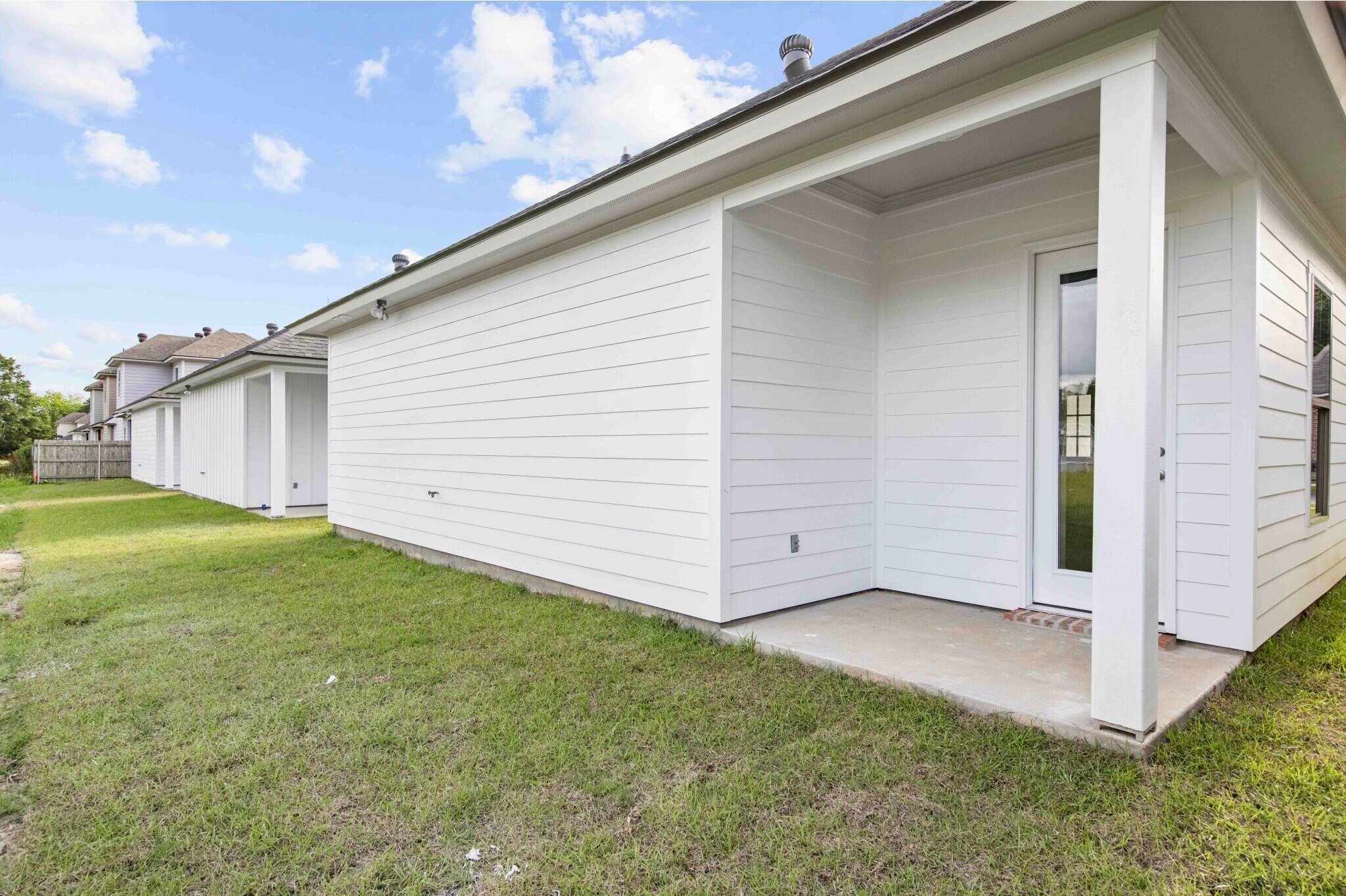 Building Photo - 105 Santa Marta Dr