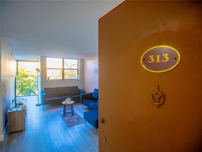 Building Photo - 9400 W Flagler St