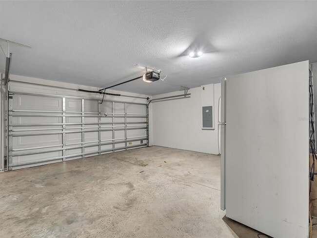 Building Photo - 3117 Rock Sound St