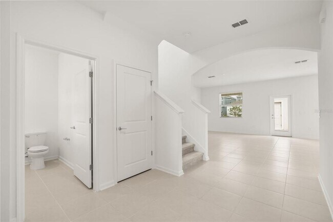 Building Photo - 6053 Meditation Dr