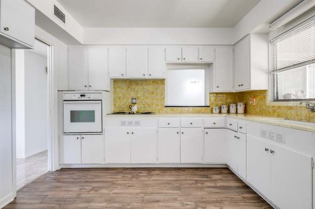 Building Photo - 600 Antler Dr