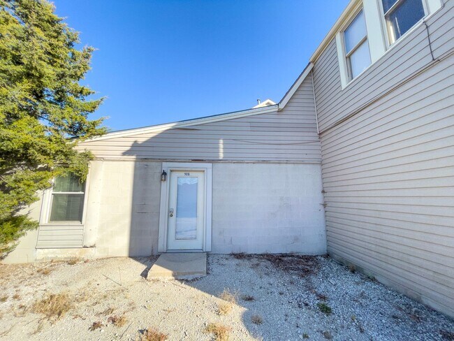 Building Photo - Yorktown School District