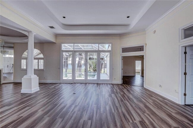 Building Photo - 2208 Hampstead Ct