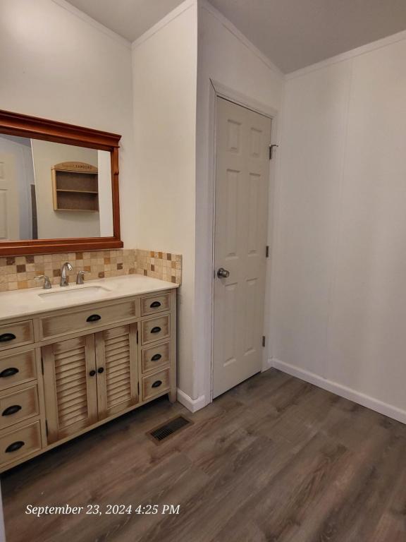 Building Photo - 924 S Tonto Rd