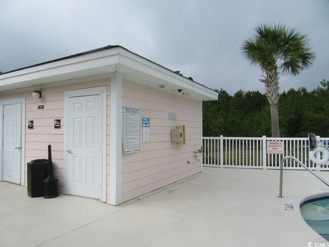 Building Photo - 4139 Hibiscus Dr
