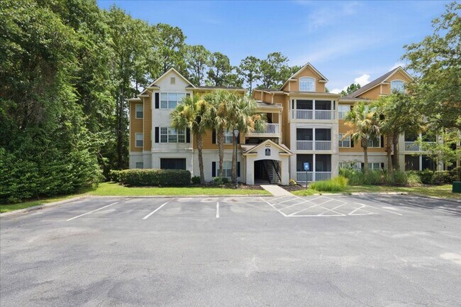 Building Photo - 1202 Walden Park Dr