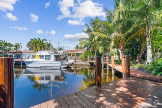 Building Photo - 901 Guava Isle