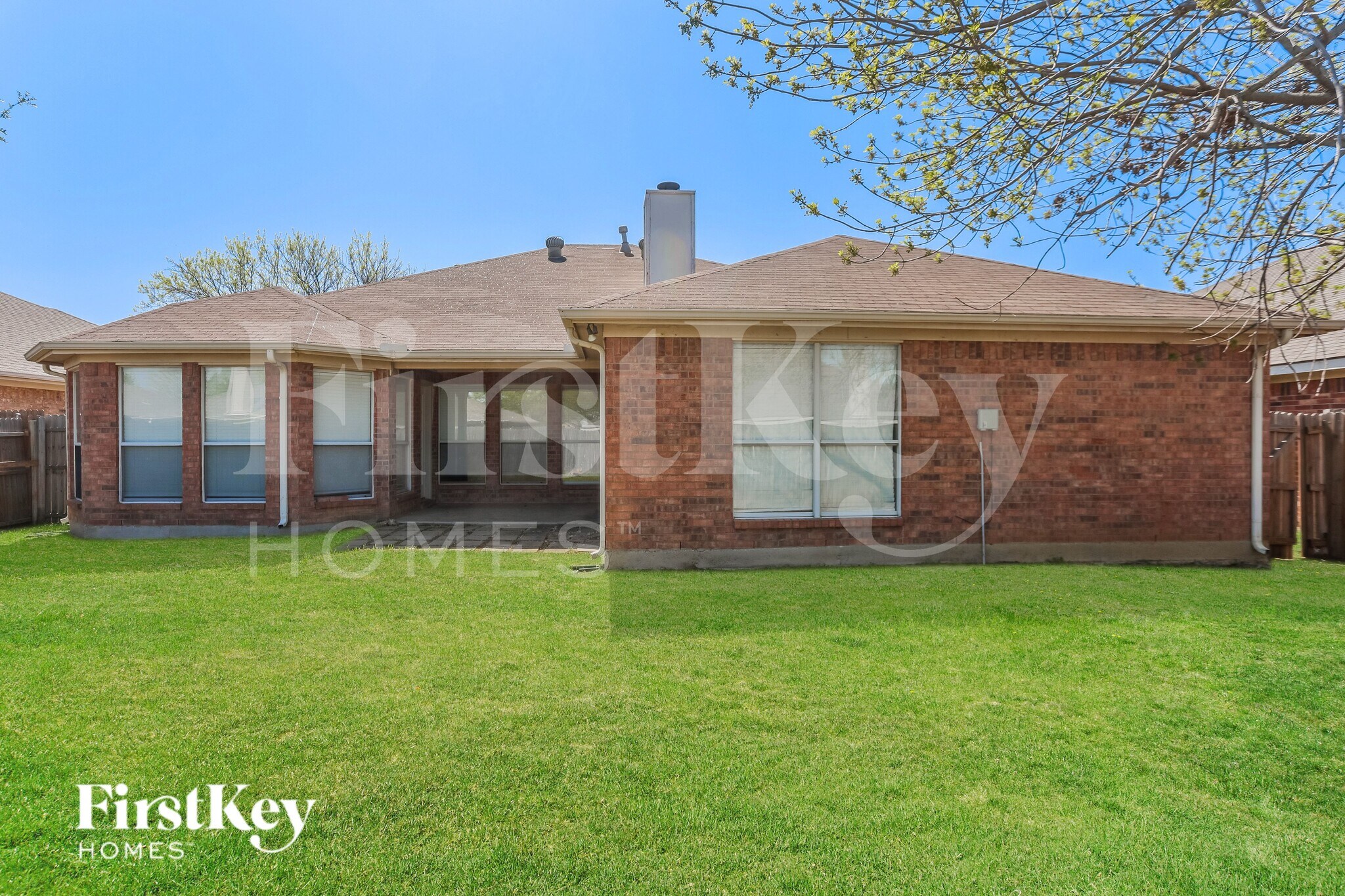 Building Photo - 635 St Eric Dr