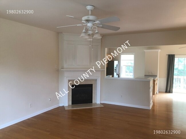 Building Photo - 10331 Winslet Dr