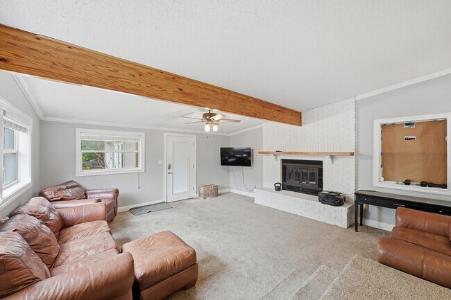 Building Photo - 3764 Culp Dr