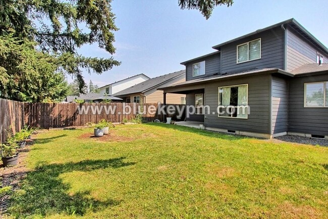 Building Photo - 5 Bed, 3 Bath Home with Tesla Charger in Orchards Near Hockinson Meadows Park