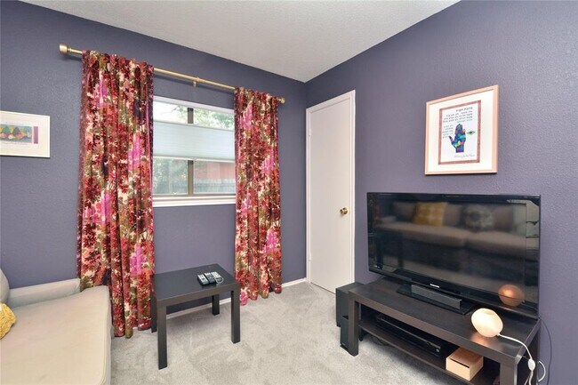 Building Photo - 3013 Cottonweed Trail