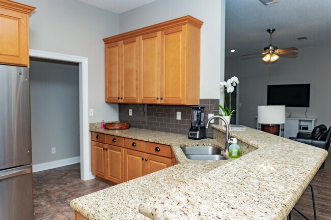 Building Photo - 606 Shoal River Dr