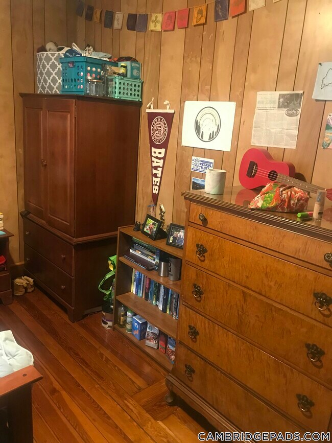 Building Photo - 9 Fulkerson St