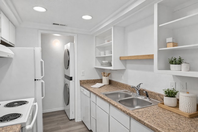 Building Photo - 9517 NE 180th St