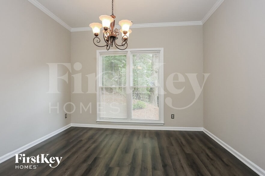 Building Photo - 123 W Point Trail