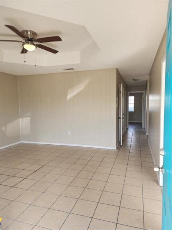 Building Photo - 42421 Deluxe Lake Dr