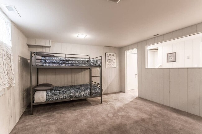 Building Photo - Beautiful 3 Bed Ranch Home with Finished Basement