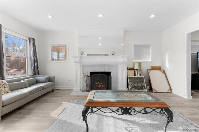 Building Photo - 1936 Atkinson St