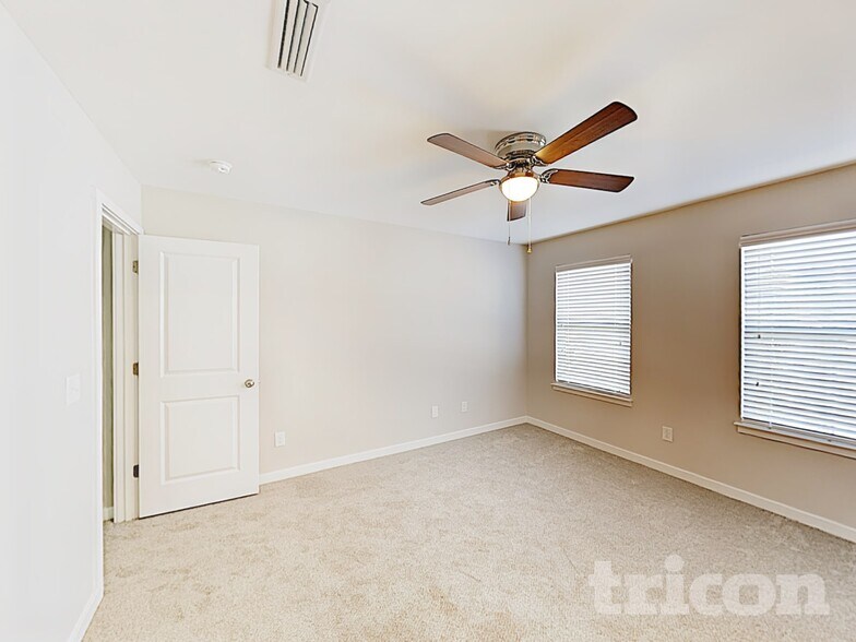 Building Photo - 7030 McLothian Ln