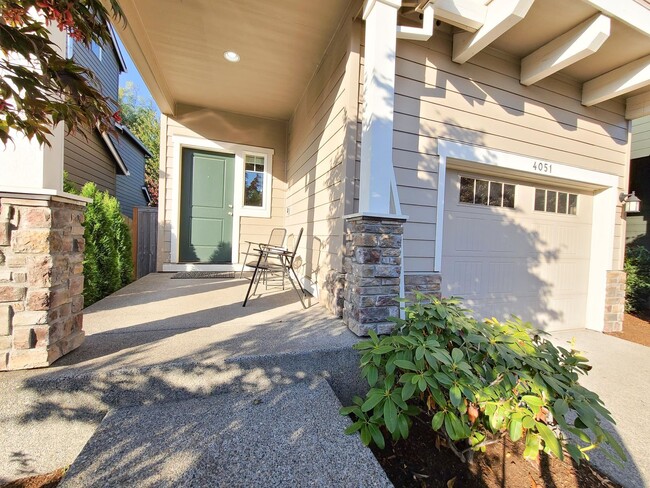 Building Photo - 4 bedroom/2.5 bath in Parkside Estates