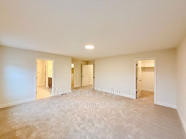 Building Photo - 8105 NE 167th Ave