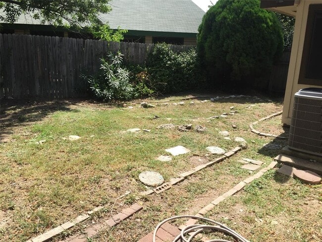 Building Photo - 14223 Anita Marie Ln