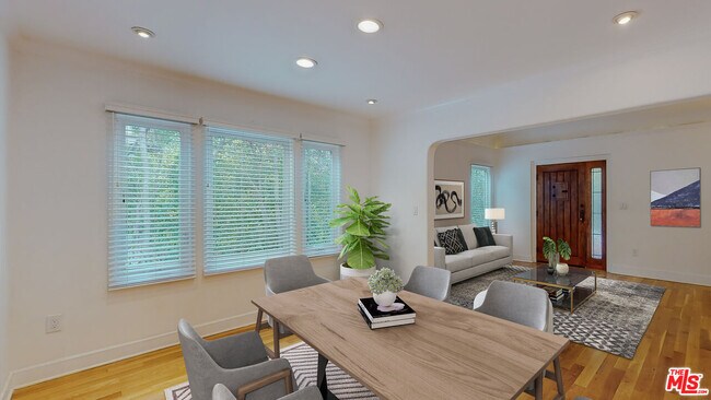 Building Photo - 1011 N La Jolla Ave