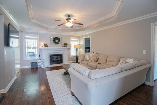 Building Photo - 1088 Jon Dr