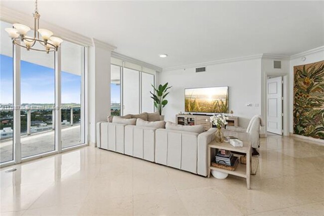 Building Photo - 10225 Collins Ave