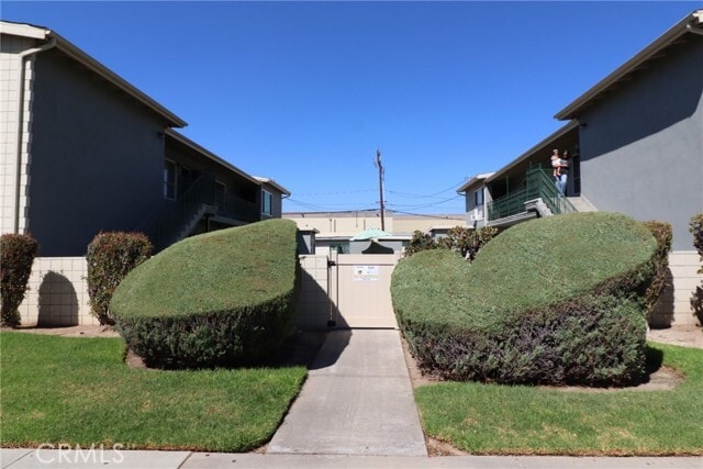 Building Photo - 2227 E Westport Dr