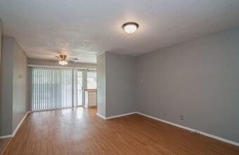 Building Photo - Cozy Remodeled House Near Downtown