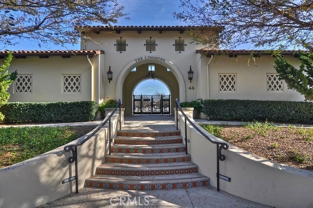 Building Photo - 165 Stepping Stone