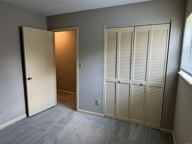 Building Photo - 1653 E Trinity Blvd