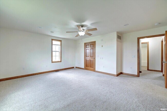 Building Photo - 4693 N State Rd 43