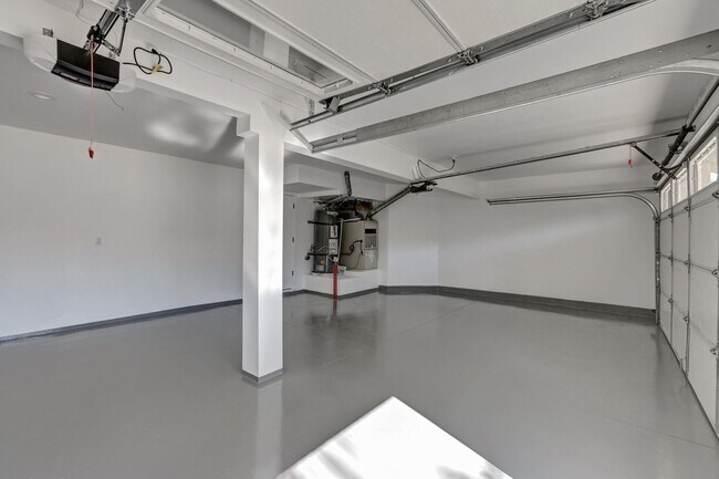 Building Photo - Beautiful 4-Bed, 2.5-Bath Home in Moreno Valley Ranch